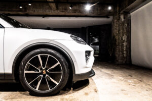 マカンエレクトリック ベース