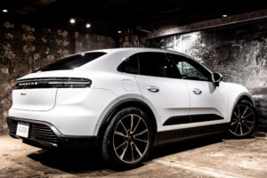 マカンエレクトリック ベース