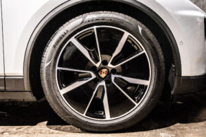 マカンエレクトリック ベース