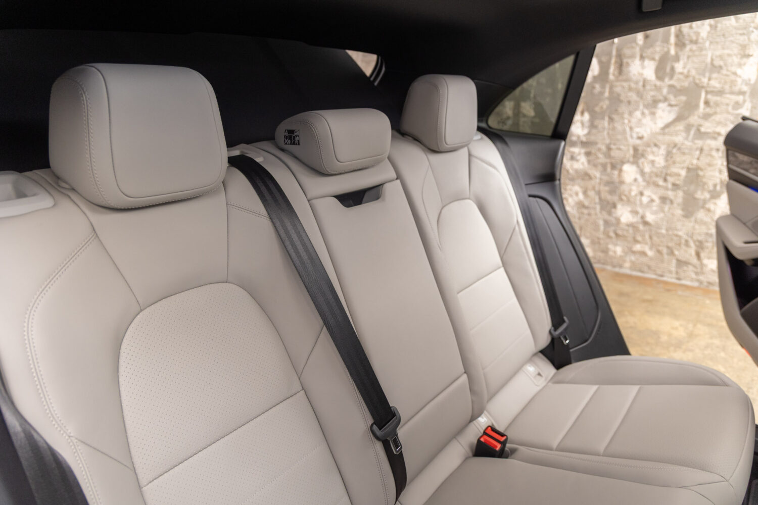 マカンエレクトリック　ベース