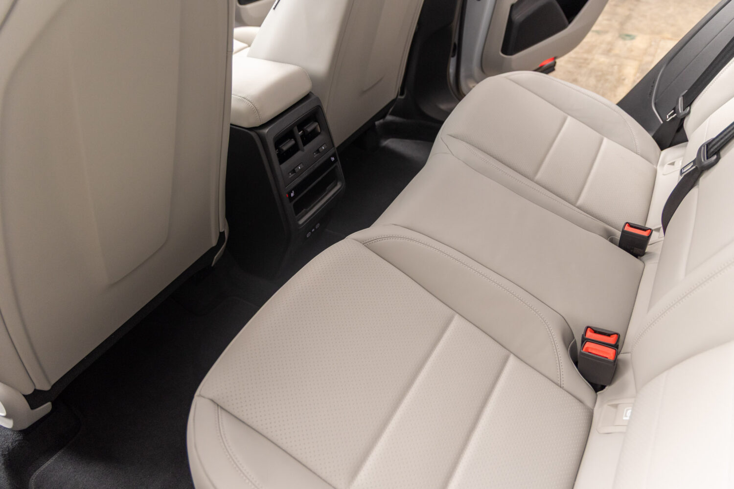 マカンエレクトリック　ベース