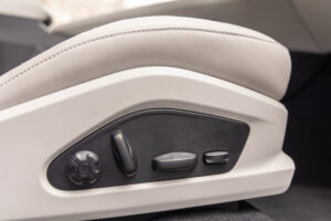 マカンエレクトリック ベース