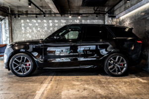 レンジローバースポーツ ダイナミックSE 3.0L P550e 4WD