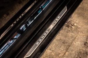 レンジローバースポーツ ダイナミックSE 3.0L P550e 4WD