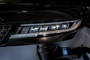 レンジローバースポーツ ダイナミックSE 3.0L P550e 4WD