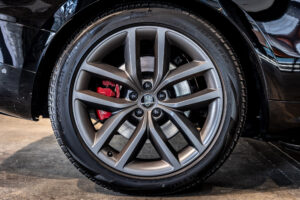 レンジローバースポーツ ダイナミックSE 3.0L P550e 4WD