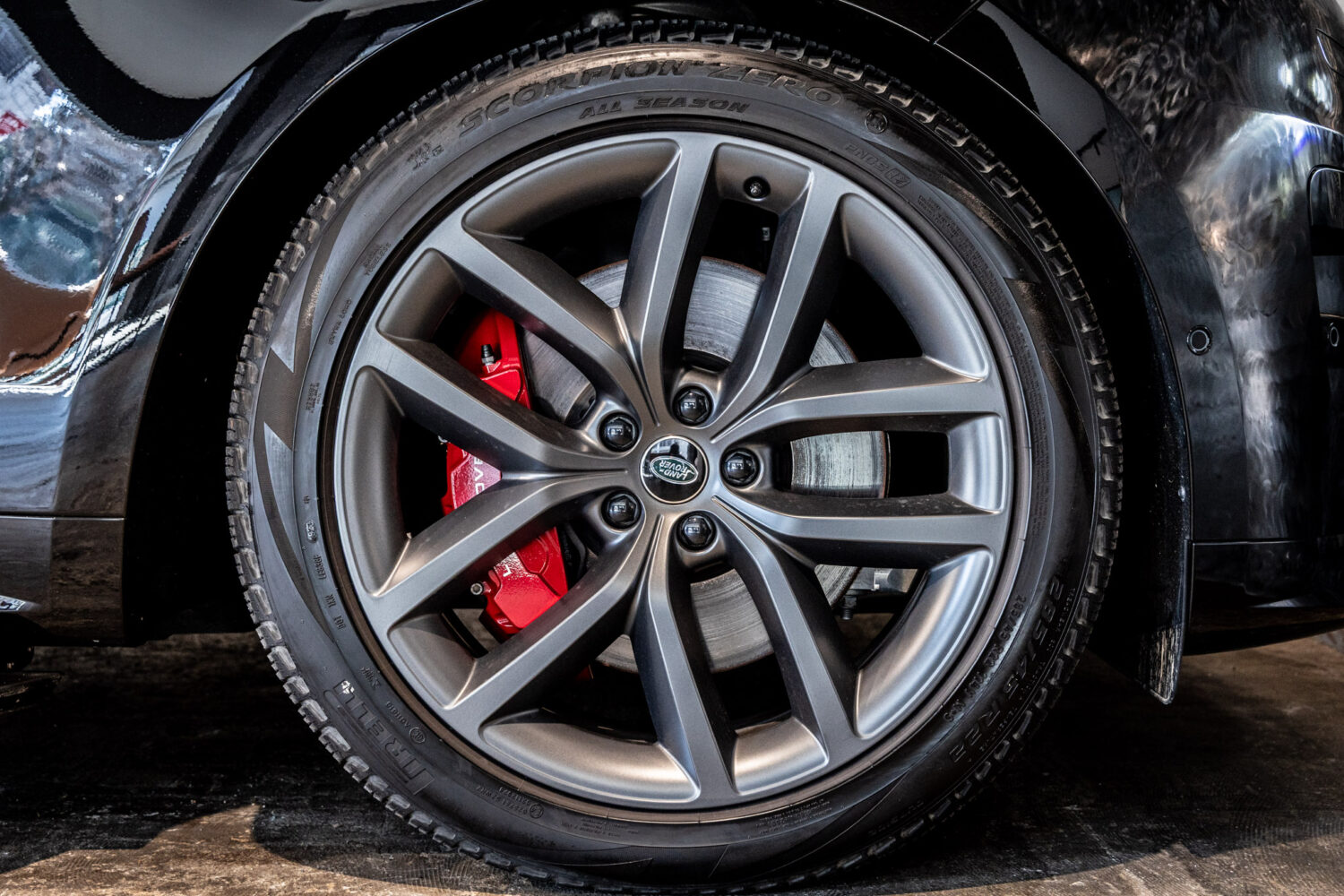 レンジローバースポーツ ダイナミックSE 3.0L P550e 4WD