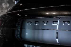 レンジローバースポーツ ダイナミックSE 3.0L P550e 4WD