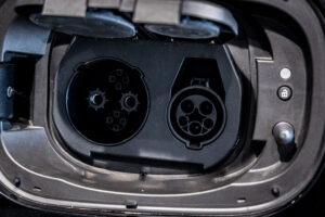 レンジローバースポーツ ダイナミックSE 3.0L P550e 4WD