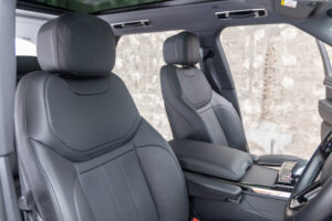 レンジローバースポーツ ダイナミックSE 3.0L P550e 4WD