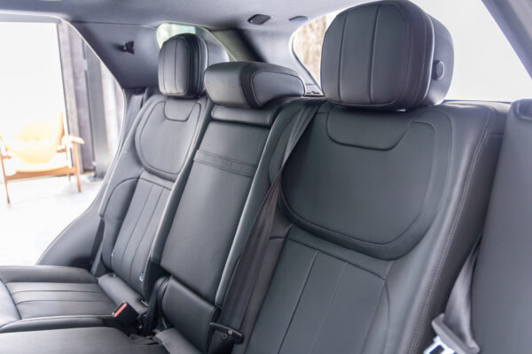 レンジローバースポーツ ダイナミックSE 3.0L P550e 4WD