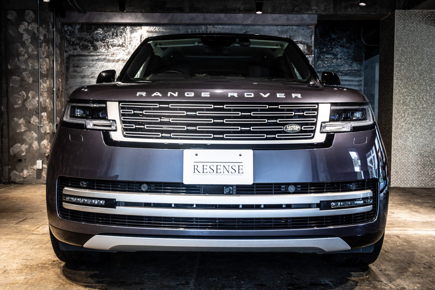 レンジローバー オートバイオグラフィ 4.4L P530 SWB 4WD