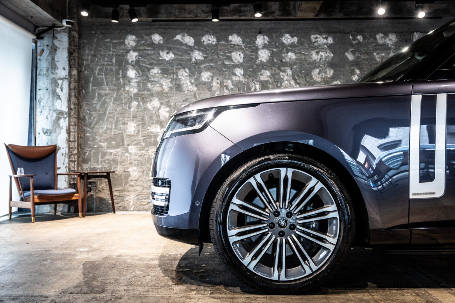 レンジローバー オートバイオグラフィ 4.4L P530 SWB 4WD