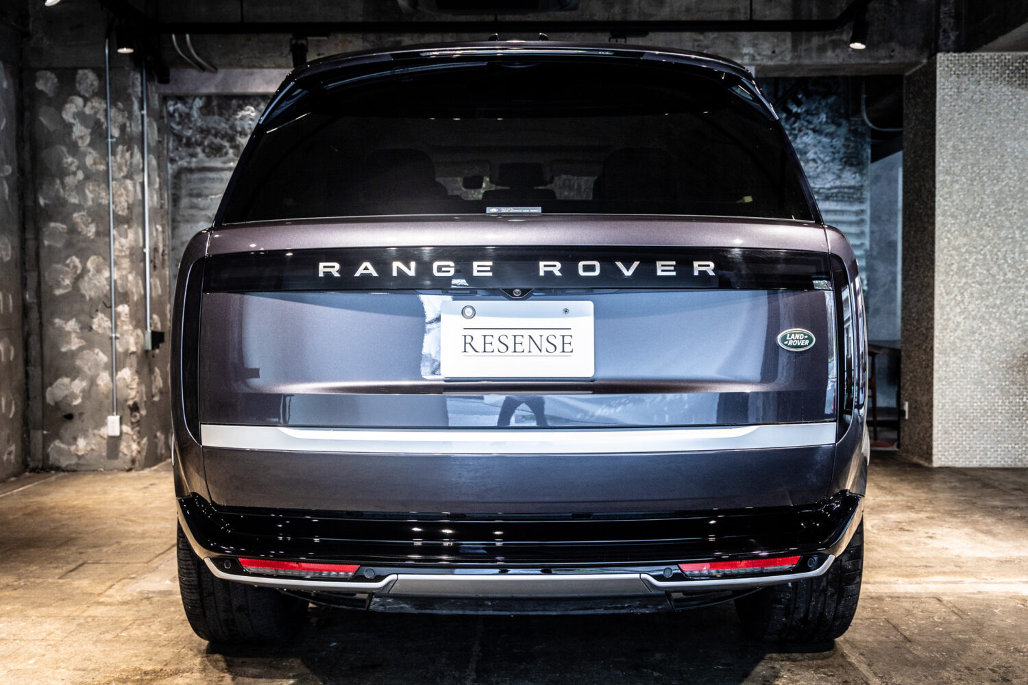 レンジローバー オートバイオグラフィ 4.4L P530 SWB 4WD