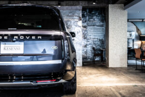 レンジローバー オートバイオグラフィ 4.4L P530 SWB 4WD