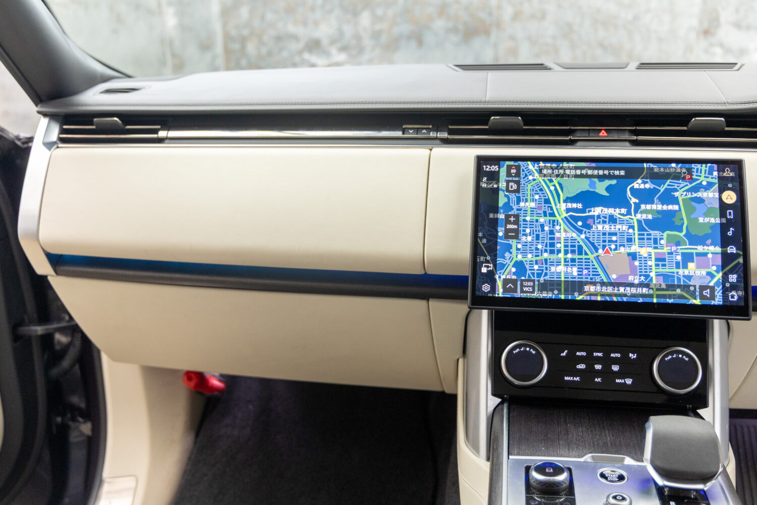 レンジローバー オートバイオグラフィ 4.4L P530 SWB 4WD