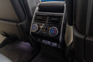 レンジローバー オートバイオグラフィ 4.4L P530 SWB 4WD