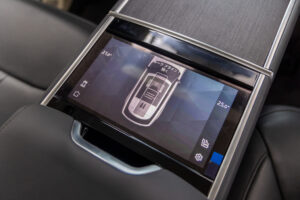 レンジローバー オートバイオグラフィ 4.4L P530 SWB 4WD