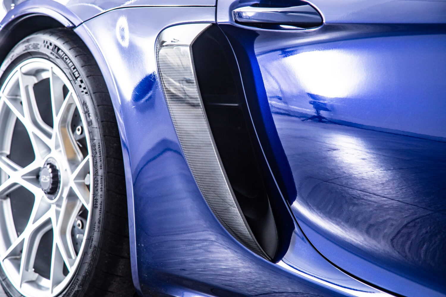 ポルシェ 718ケイマン GT4 RS PDK