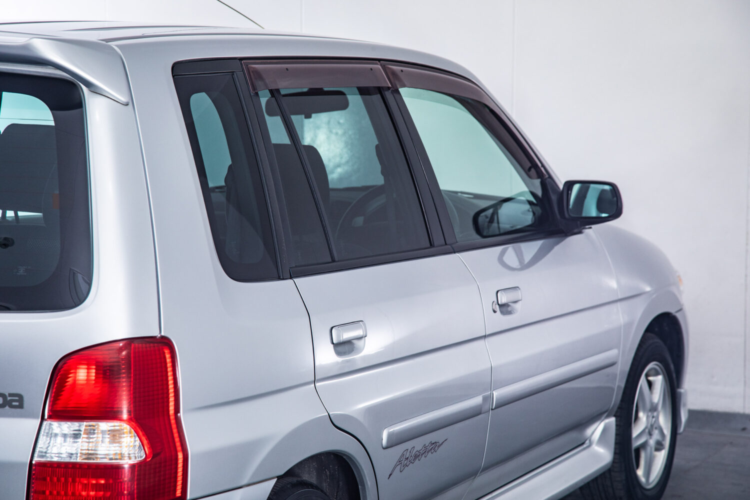 マツダ デミオ 1.5 アレッタ