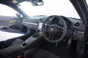 ポルシェ 718ケイマン GT4 RS PDK