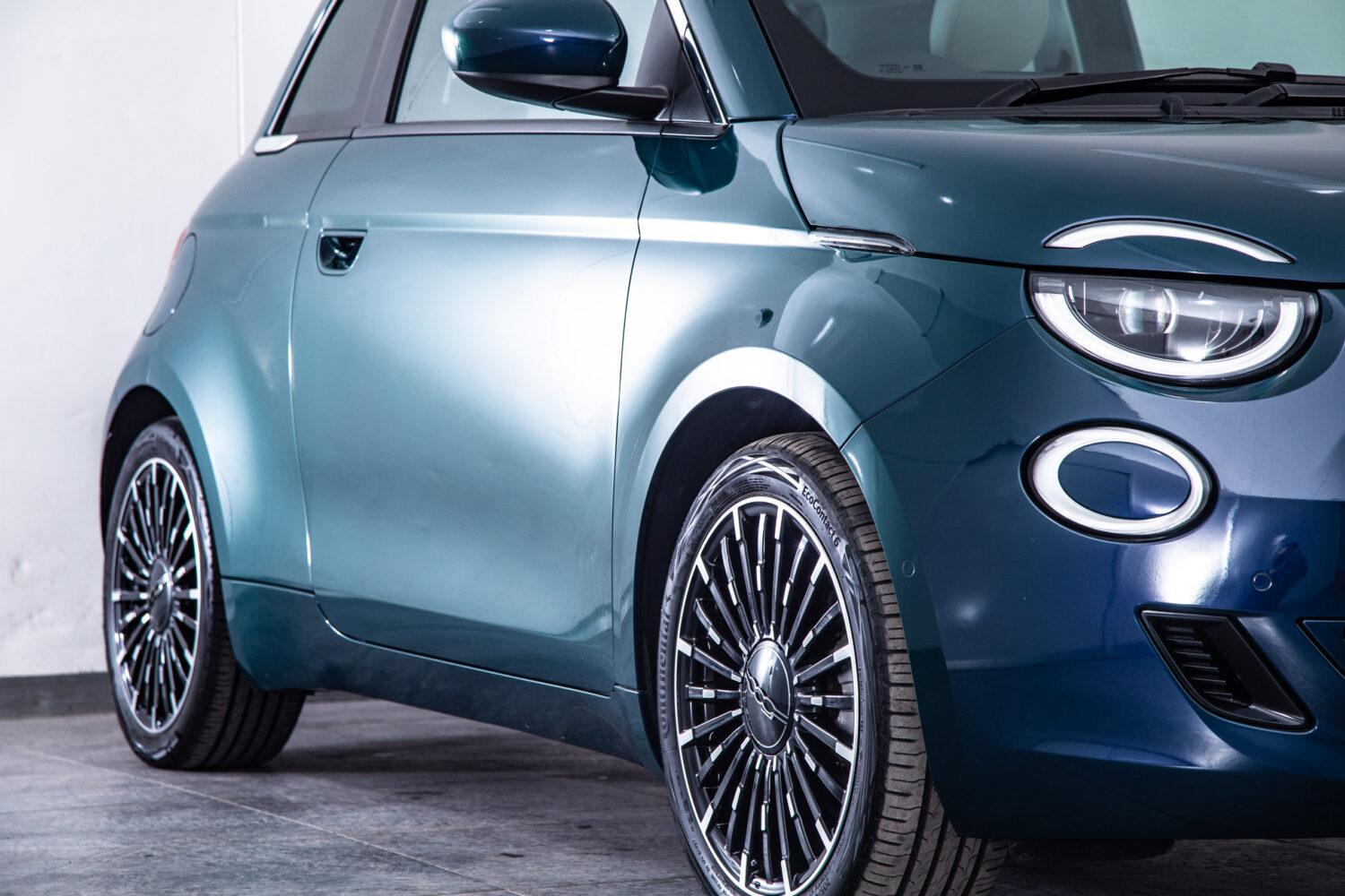 フィアット 500e アイコン