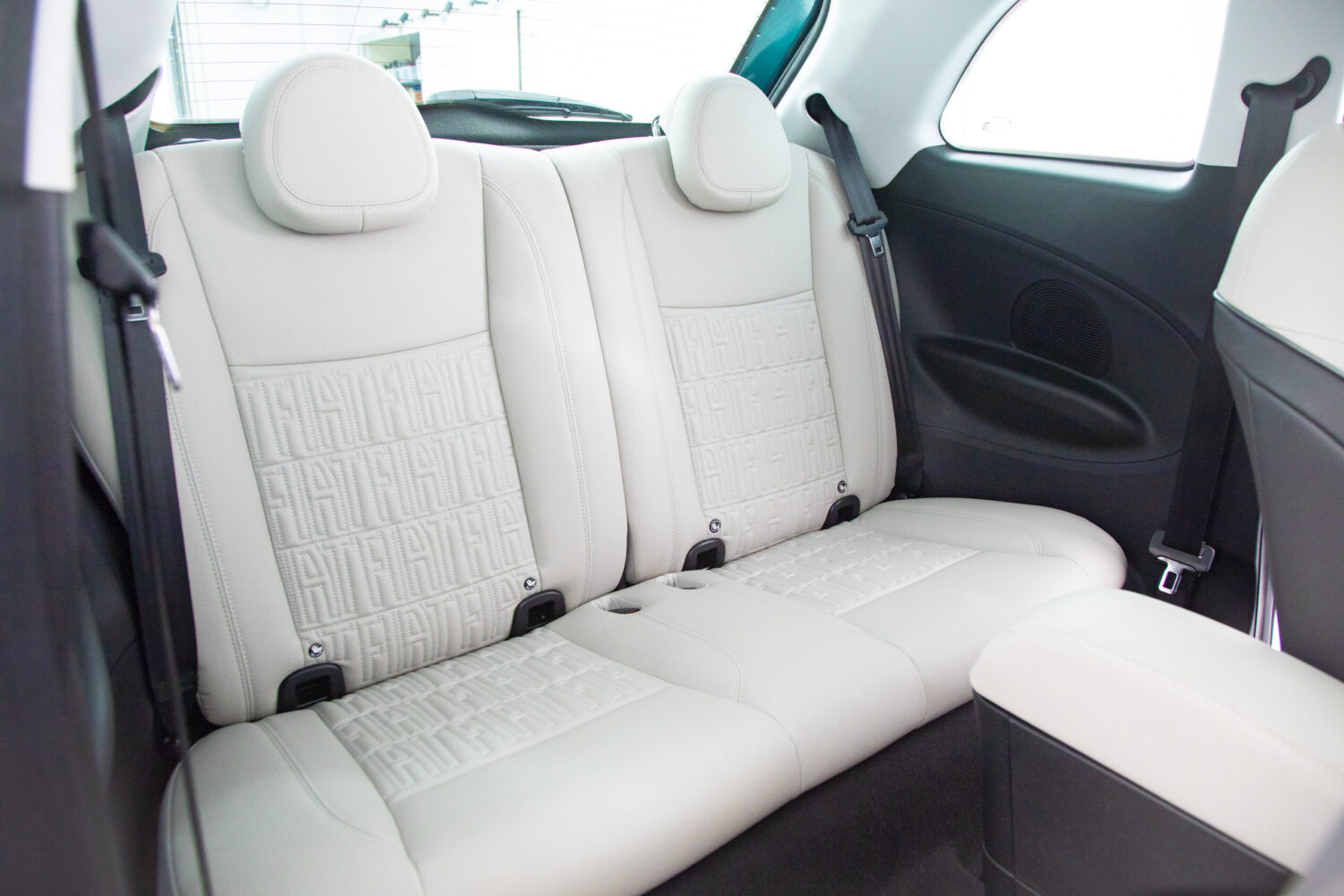 フィアット 500e アイコン