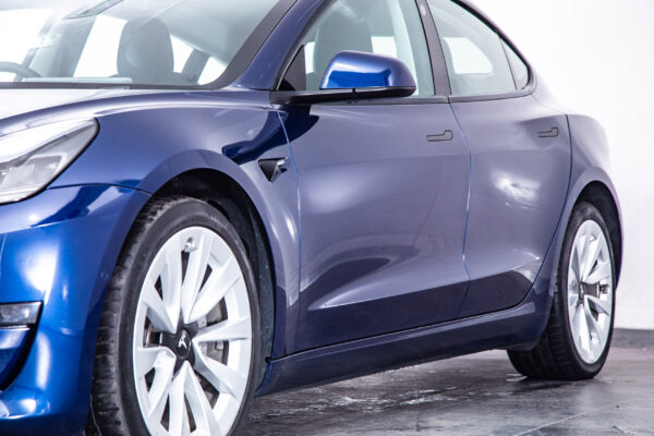 モデル3 ロングレンジ デュアルモーター 4WD