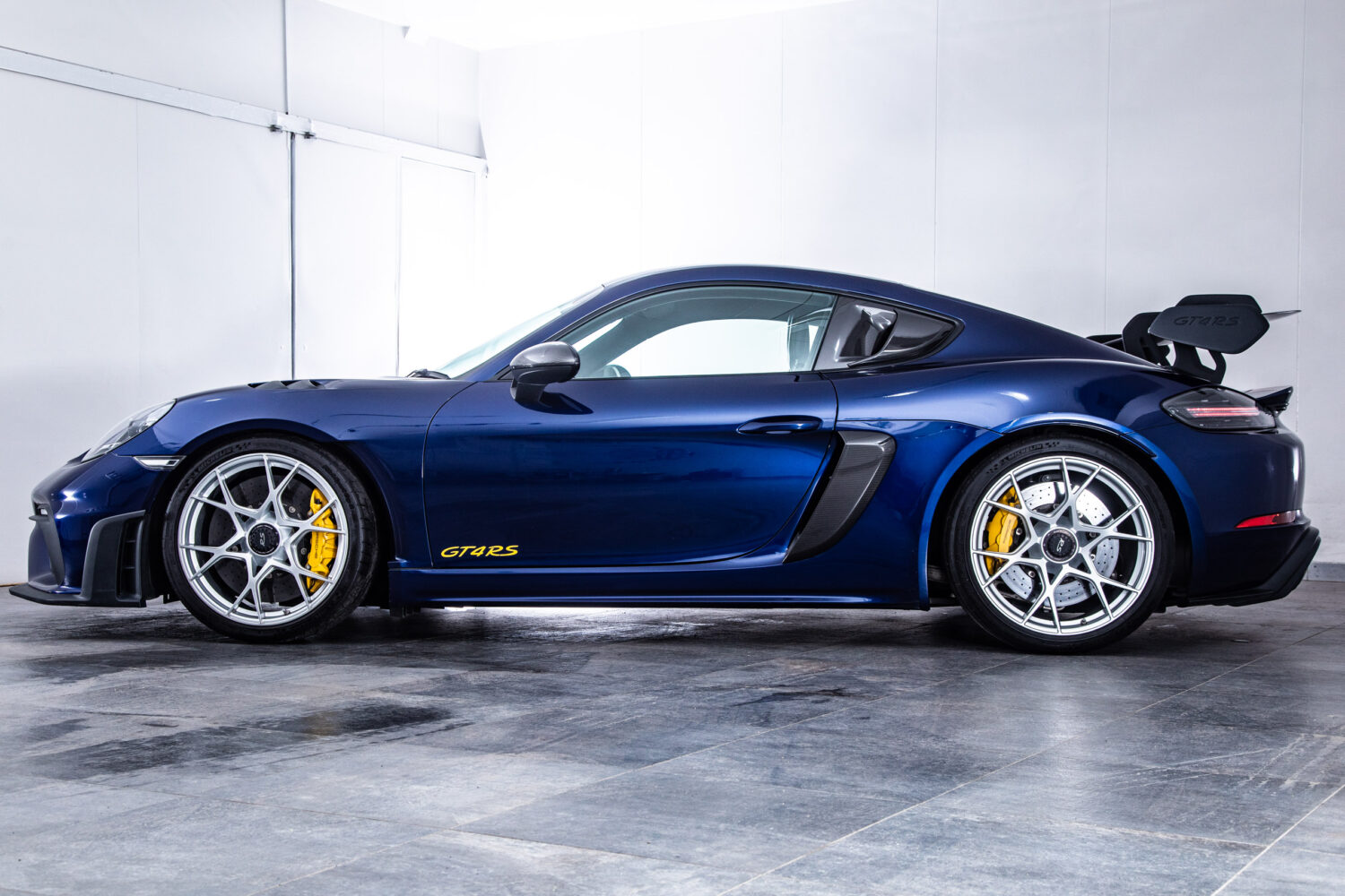 ポルシェ 718ケイマン GT4 RS PDK