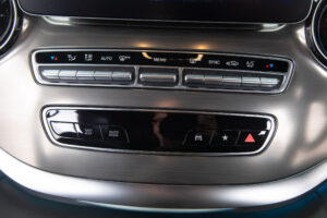 Vクラス V220 d エクスクルーシブ ロング プラチナスイート ディーゼルターボ