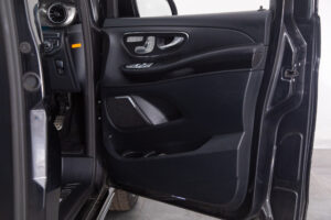 Vクラス V220 d エクスクルーシブ ロング プラチナスイート ディーゼルターボ