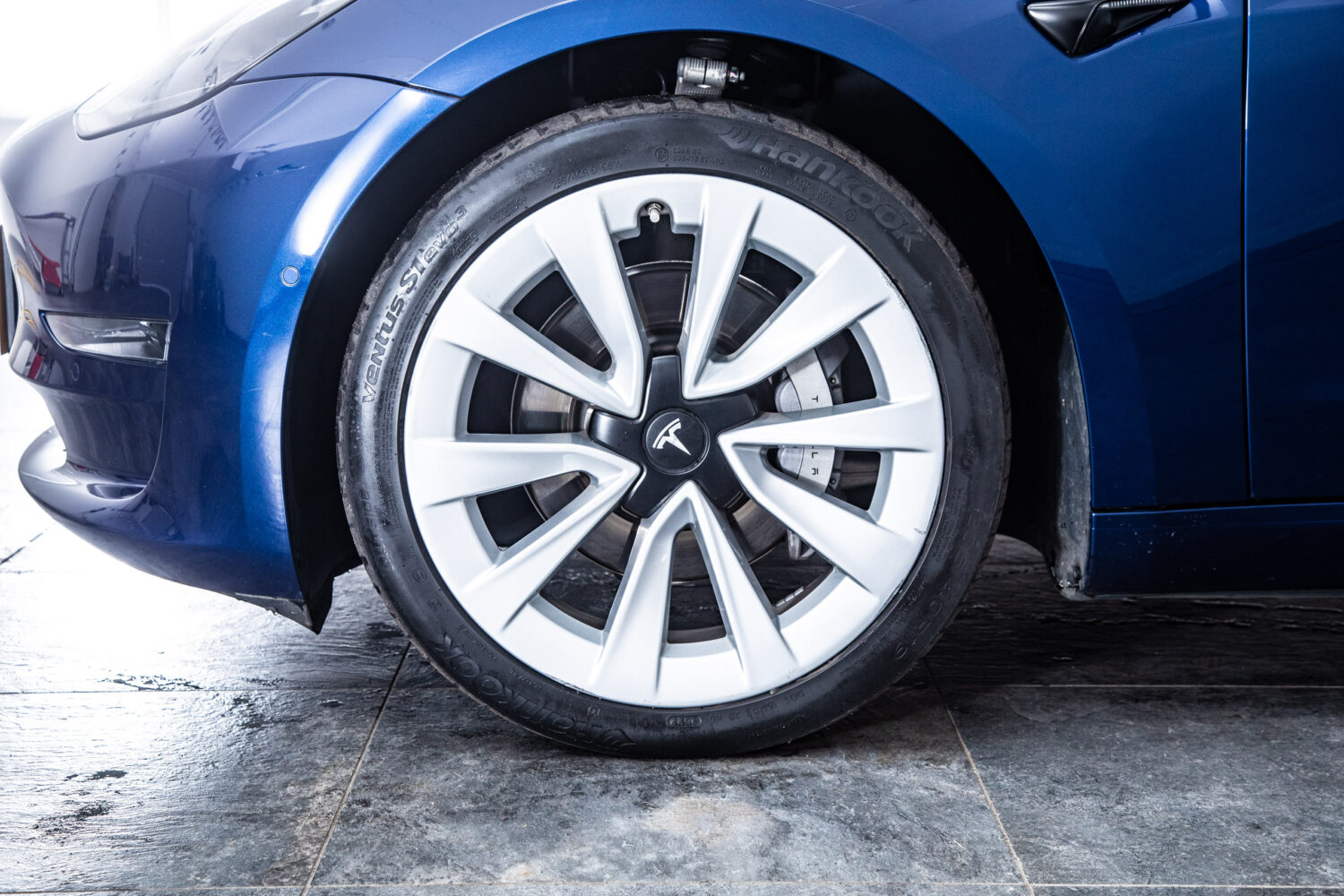 モデル3 ロングレンジ デュアルモーター 4WD