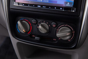 マツダ デミオ 1.5 アレッタ