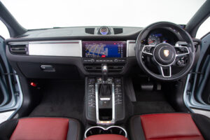 マカン S シュポルト エディション (パノラミック ルーフ システム装着車) PDK 4WD