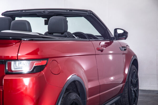 レンジローバーイヴォーク HSE ダイナミック 4WD