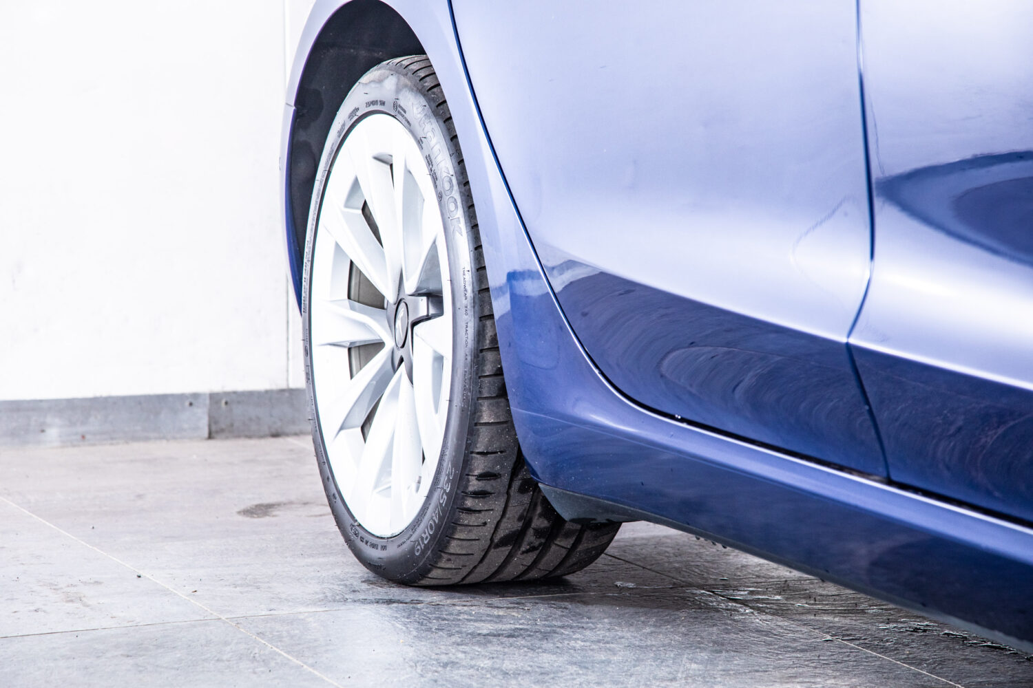 モデル3 ロングレンジ デュアルモーター 4WD