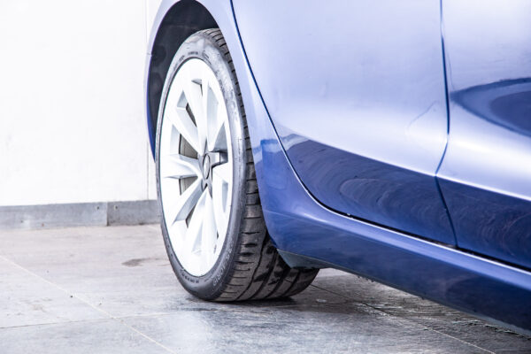 モデル3 ロングレンジ デュアルモーター 4WD