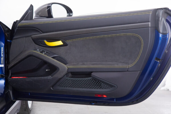 ポルシェ 718ケイマン GT4 RS PDK