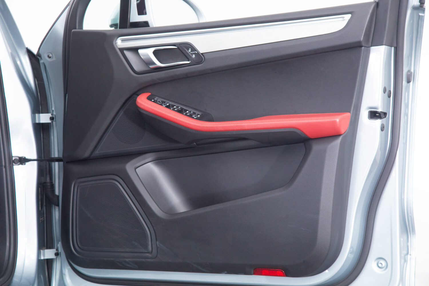 マカン S シュポルト エディション (パノラミック ルーフ システム装着車) PDK 4WD