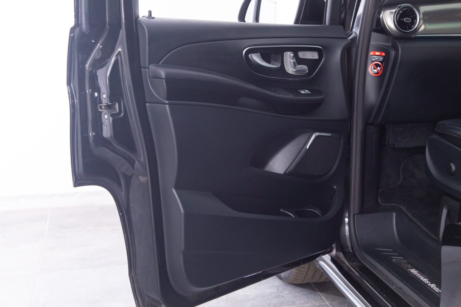 Vクラス V220 d エクスクルーシブ ロング プラチナスイート ディーゼルターボ