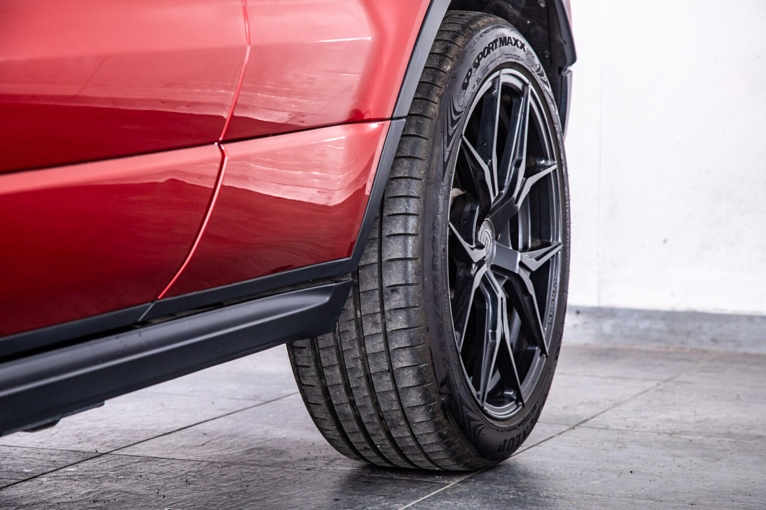 レンジローバーイヴォーク HSE ダイナミック 4WD