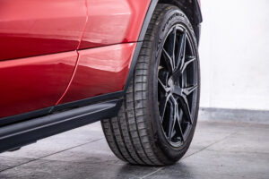 レンジローバーイヴォーク HSE ダイナミック 4WD