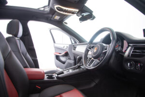 マカン S シュポルト エディション (パノラミック ルーフ システム装着車) PDK 4WD