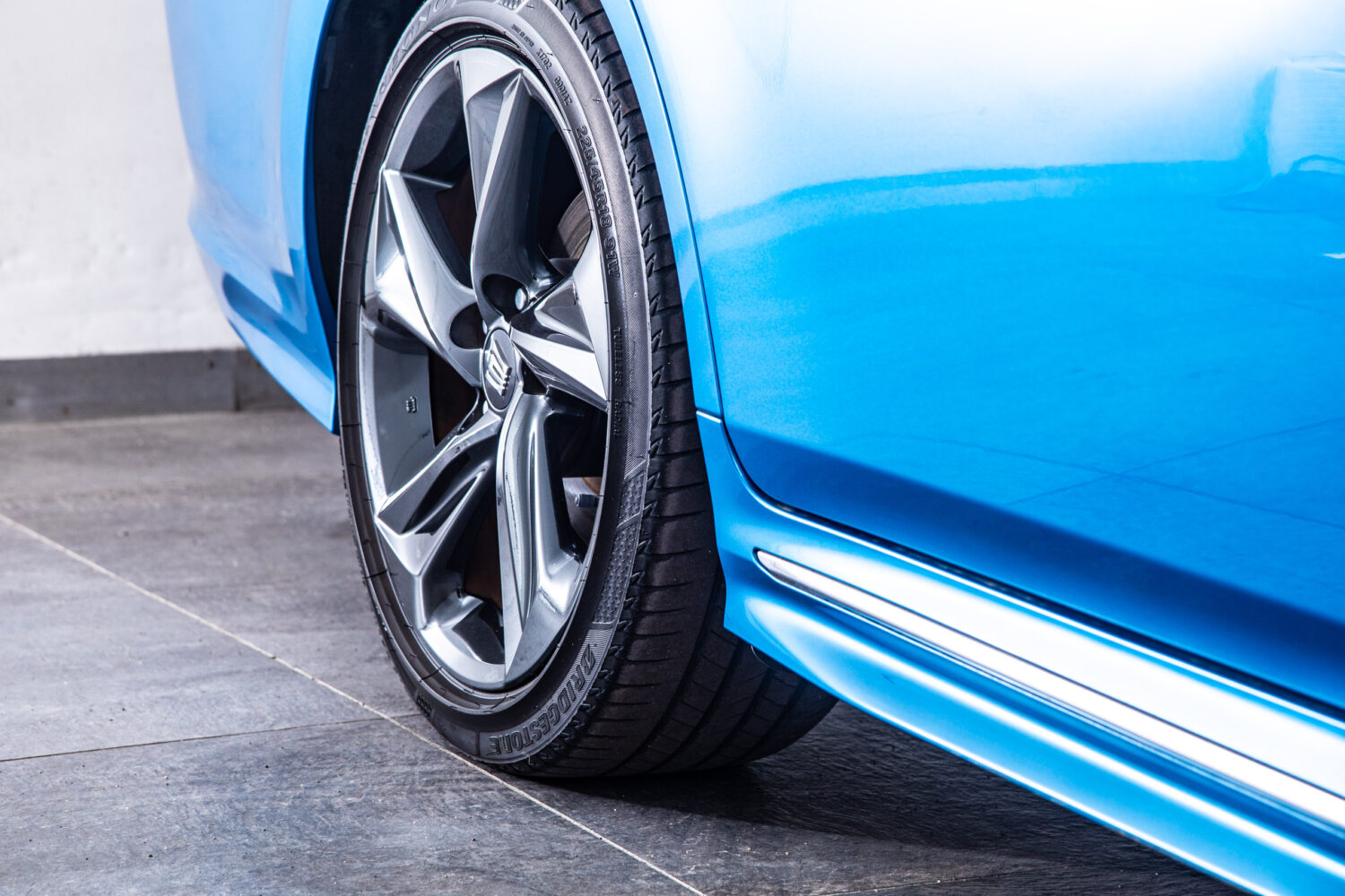 クラウン ハイブリッド 2.5 RS リミテッド