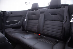 レンジローバーイヴォーク HSE ダイナミック 4WD