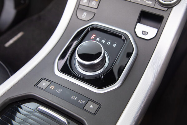 レンジローバーイヴォークコンバーチブル HSE ダイナミック 4WD