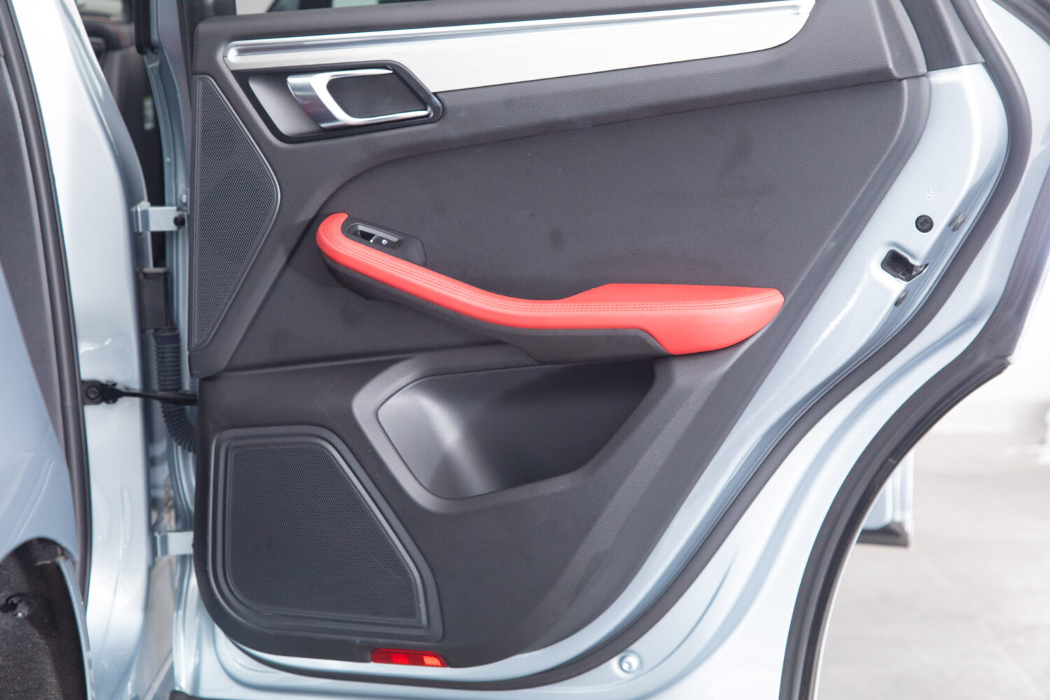 マカン S シュポルト エディション (パノラミック ルーフ システム装着車) PDK 4WD