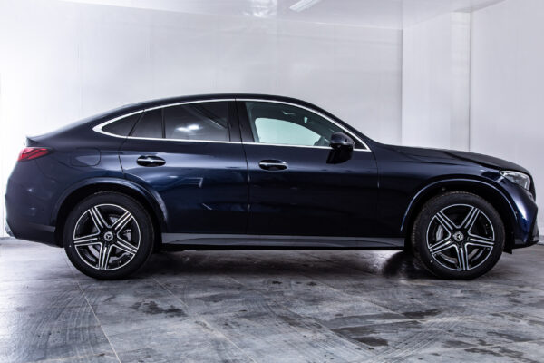 GLCクーペ 220d 4マチック コア (ISG) AMGラインパッケージ 4WD