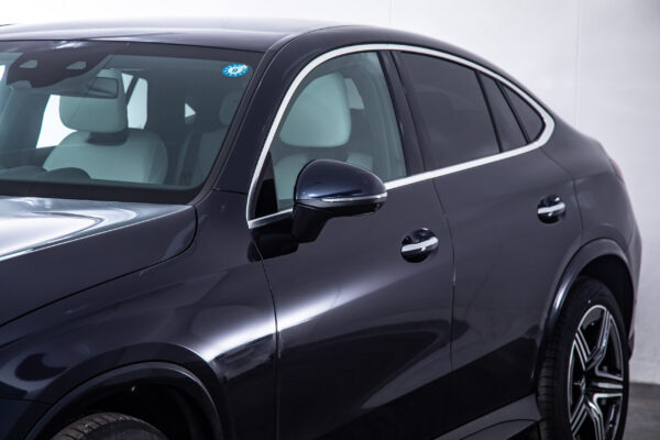 GLCクーペ 220d 4マチック コア (ISG) AMGラインパッケージ 4WD