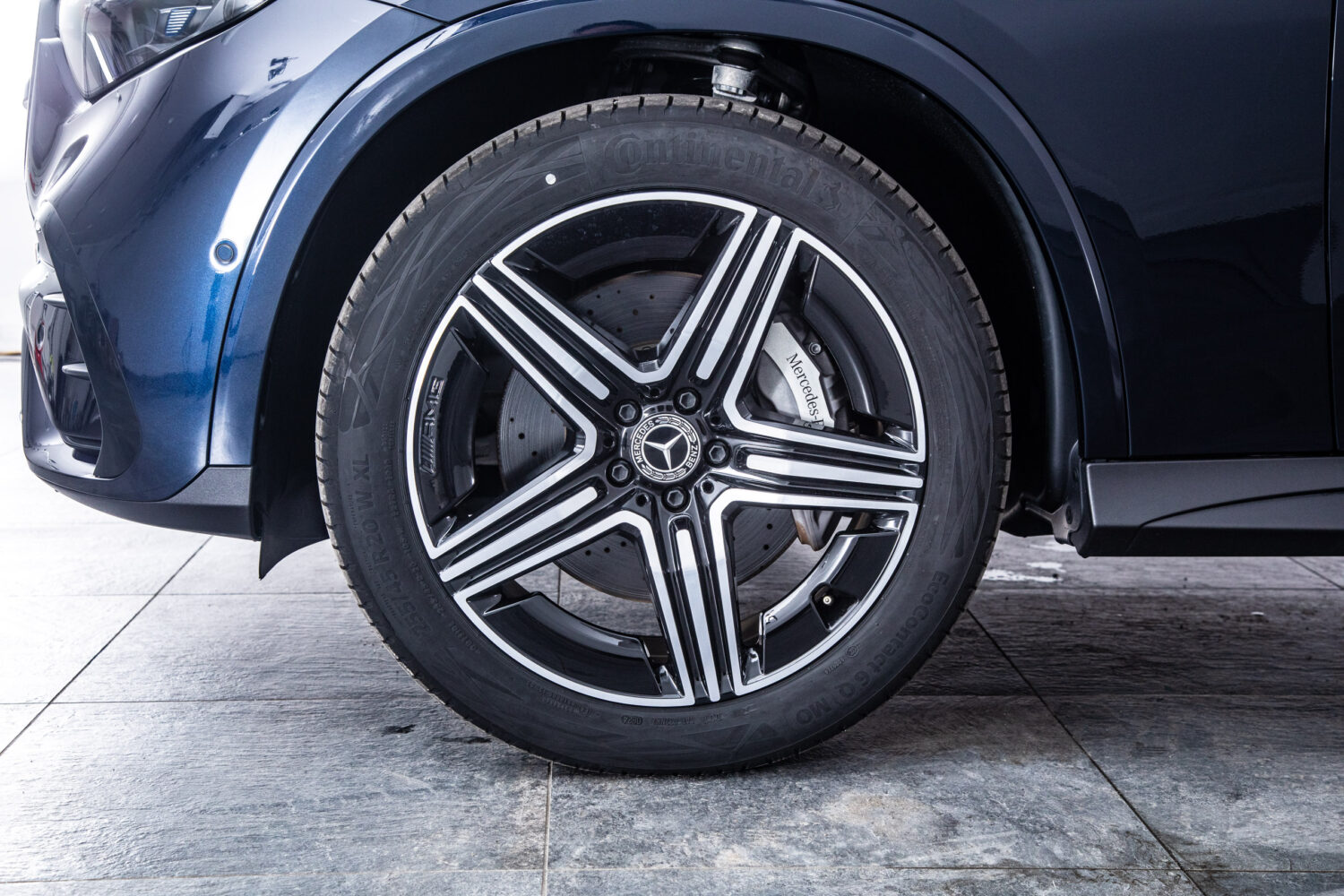 GLCクーペ 220d 4マチック コア (ISG) AMGラインパッケージ 4WD